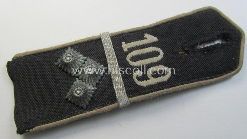 Single - and scarcely found! - white-piped, so-called: 'Reiter-HJ' (ie. 'HJ-Streifendienst') shoulderstrap as was intended for usage by a: 'HJ-Obergefolgschaftsführer' who was attached to the: 'Bann 109' = 'Bann Fritz Kröber o. Karlsruhe')