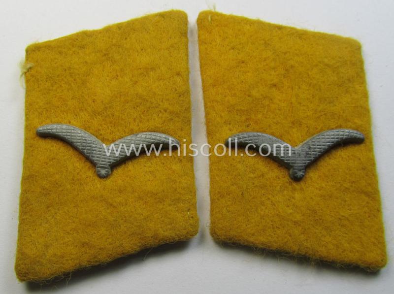 Fully matching pair of WH (Luftwaffe) golden-yellow-coloured, EM- (ie. NCO-) type collar-patches (ie. 'Kragenspiegel') as was intended for usage by a member serving within a: 'Flieger- o. Fallschirmjäger' regiment ie. unit