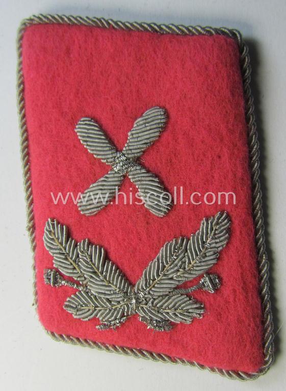 Attractive - regrettably single but nevertheless scarcely encountered! - WH (Luftwaffe) collar-tab (ie. 'Kragenspiegel') as was intended for usage by a: 'Flieger-Hauptingenieur' (being a rank similar to: 'Hauptmann')
