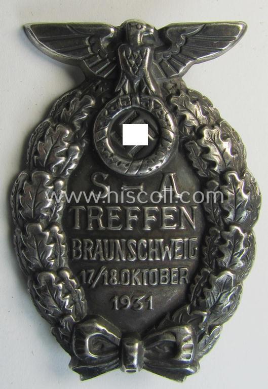 Commemorative, hollow-back- and/or silverish-grey-toned, so-called: SA- (ie. 'Sturmabteilungen'-) related day-badge (ie. 'tinnie') being a non-maker-marked example showing the text: 'SA-Treffen Braunschweig - 17./18. Oktober 1931'