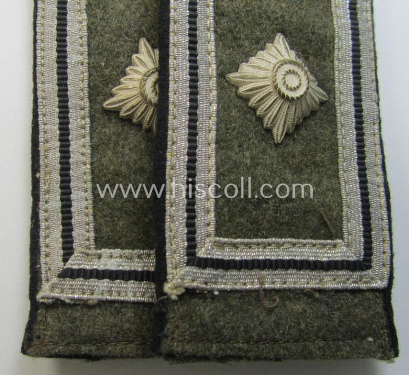 Attractive - and/or fully matching! - pair of RAD (ie. 'Reichsarbeitsdienst') NCO-type shoulderstraps (being of the 2nd pattern as used in the period between 1936-41) as was intended for an: 'RAD-Truppführer' (comparable with a 'Feldwebel'-rank)
