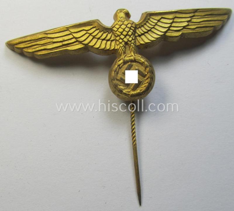 Superb - and scarcely encountered! - bright-golden-toned WH (Kriegsmarine) eagle-pin as was specifically intended for attachment onto the (white- and/or blue-topped-) KM (NCO- ie. officers'-type visor-caps (ie. 'Schirmmützen')