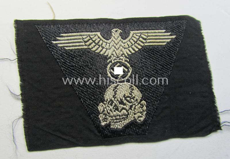 Superb, Waffen-SS black-coloured M43-pattern 'Panzer'-cap-trapezoid as executed in 'BeVo'-weave-pattern as was specifically intended for usage on the M43-model field-caps (ie. 'Einheitsfeldmützen')