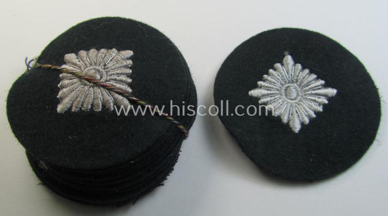 WH (Heeres) rank-insignia (ie. silver-grey-coloured and machine-embroidered 'roundel') as intended to identify a soldier with the rank of: 'Oberschütze', 'Oberjäger' etc. that comes in a 'virtually mint- ie. unissued', condition