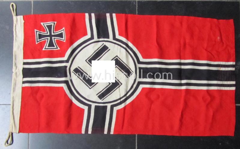 Stunning - and rarely found! - smaller-sized, WH (Kriegsmarine) so-called: 'Reichskriegsflagge o. U-Boot-Fahne' being a: 50 x 85 cms.-sized- and/or clearly maker-marked example that comes in an overall wonderful and fully untouched, condition