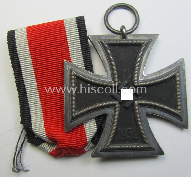 Attractive - and not that easily encountered! - 'Eisernes Kreuz II. Klasse' (ie. Iron Cross 2nd Class) being a clearly maker- (ie. '24'-) marked example as was produced by the: 'AG der Hanauer Plakettenhersteller'