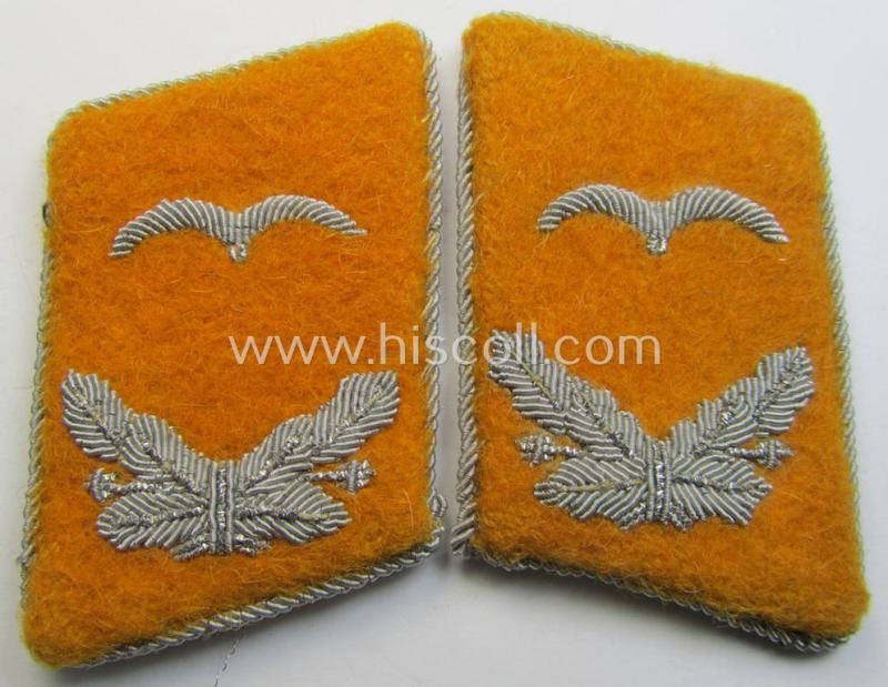 Attractive - and fully matching! - pair of WH (Luftwaffe) officers'-type collar-patches (ie. 'Kragenspiegel für Offiziere') as executed in golden-yellow-coloured wool as was intended for usage by a: 'Leutnant der Flieger- o. Fallschirmjäger-Truppen'
