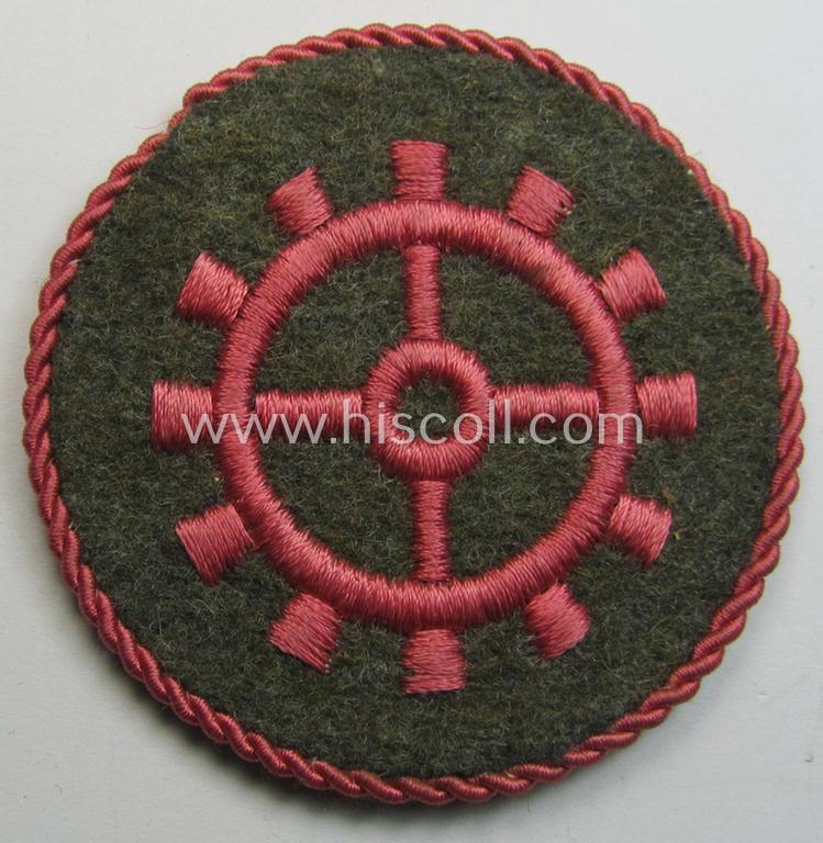 WH (Heeres ie. 'Panzer'-) machine-embroidered-, trade- ie. special-career patch, having a not that often encountered (bright-pink-coloured) 'Kordel' (ie. 'Umrandung') attached as was intended for a: 'Panzerwarte o. Kfz.-Warte der I. Klasse'