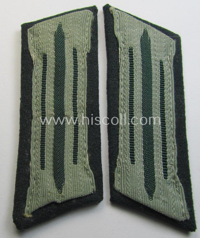 Attractive - and matching! - pair of WH (Heeres) mid-war-period- and/or: 'standard-issue'-pattern WH (Heeres) collar-tabs (or: 'Einheitskragenspiegel') being of the 'generic-pattern' (that come pre-mounted onto a woolen-based background)