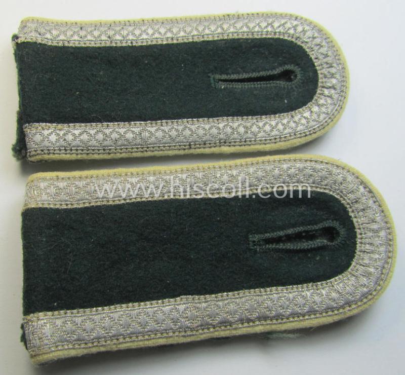 Attractive - and fully matching! - pair of WH (Heeres), pre- ie. early-war period- (ie. 'M36'- ie. 'M40'-pattern and/or rounded-styled) NCO-type shoulderstraps as was intended for an: 'Unteroffizier der Infanterie-Truppen'