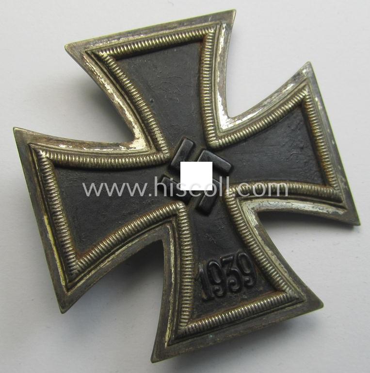Superb, 'Eisernes Kreuz 1. Klasse' (or: Iron Cross 1st class) being an early-period- and/or clearly maker- (ie. '26'-) marked example by the maker: 'B.H. Mayers' Kunstprägeanstalt' that comes as issued and/or moderately used