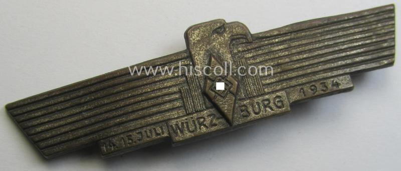 HJ/BDM (ie. 'Hitlerjugend' or: 'Bund Deutscher Mädel') day-badge (ie. 'tinnie' or: 'Veranstaltungsabzeichen') being a non-maker-marked example depicting a stylised eagle and bearing the text: '14. 15.Juli - Würzburg - 1934'