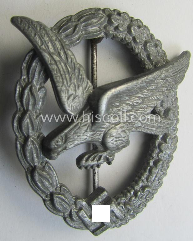 WH (LW) 'Fliegerschützen-Abz. ohne Blitzbündel' being a maker- (ie. 'B&N - L'-) marked- and/or: typical zinc- (ie. 'Feinzink'-) based example