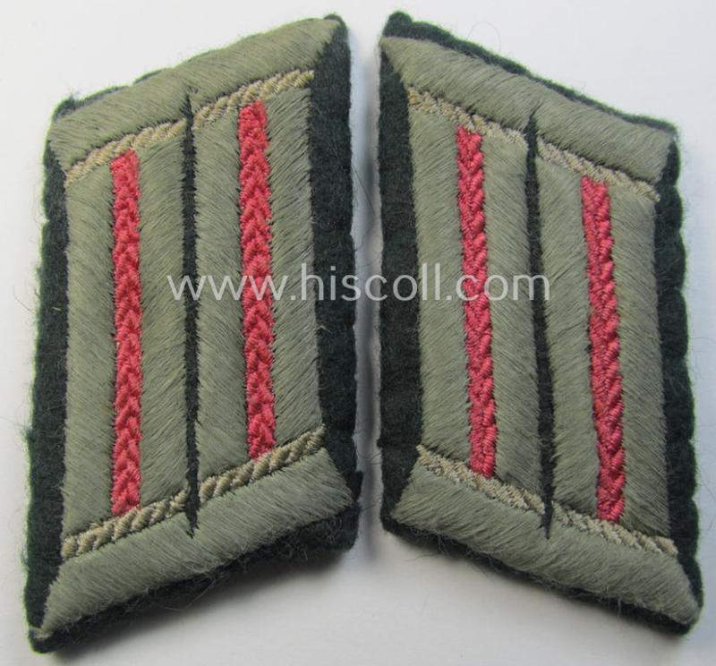 Attractive - and fully matching! - pair of WH (Heeres) collar-tabs (ie. 'Kragenspiegel für Offiziere') as was piped in the bright-pink-coloured branchcolour as was intended for usage by an: 'Offizier der Panzer o. Pz-Jäger-Truppen'