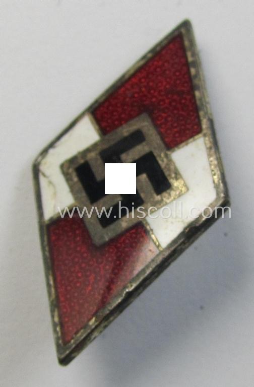 HJ (ie. 'Hitlerjugend') enamelled 'Fahrtenmesser'-pin (ie.: 'Raute'): 'RzM - M1/71'