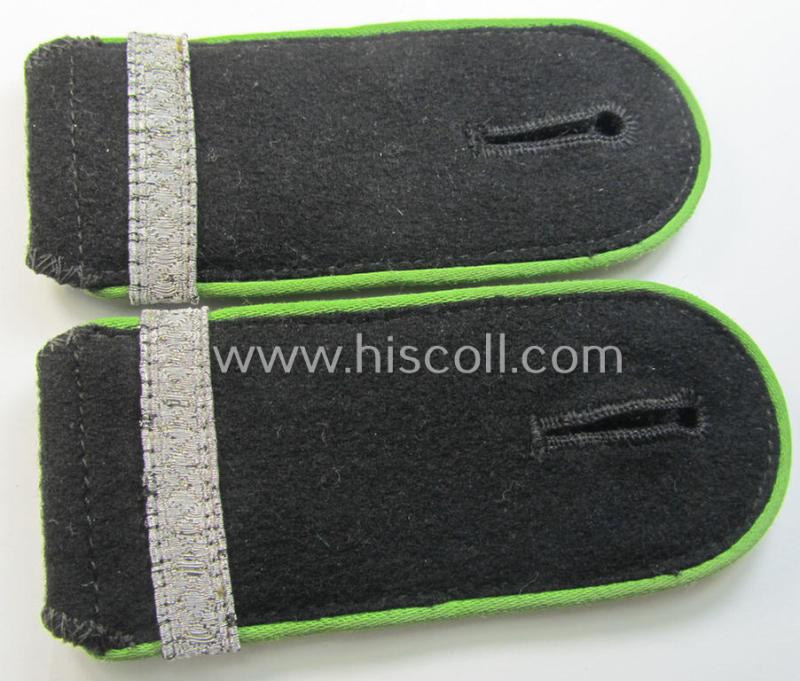 Superb - and/or fully matching! - pair of Waffen-SS, enlisted-mens'-type shoulderstraps as piped in the bright-green-coloured branchcolour as was intended for usage by a soldier and NCO-candidate who served within the: 'Waffen-SS Pz-Grenadier-Truppen'