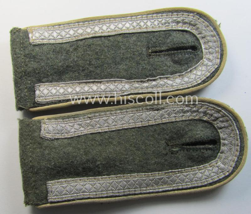Attractive - and fully matching! - pair of WH (Heeres), early- (ie. mid-) war-period- (ie. 'M41/M43'-) -pattern, NCO-type shoulderstraps as piped in the white-coloured branchcolour as was intended for an: 'Uffz. eines Infanterie-Regiments'
