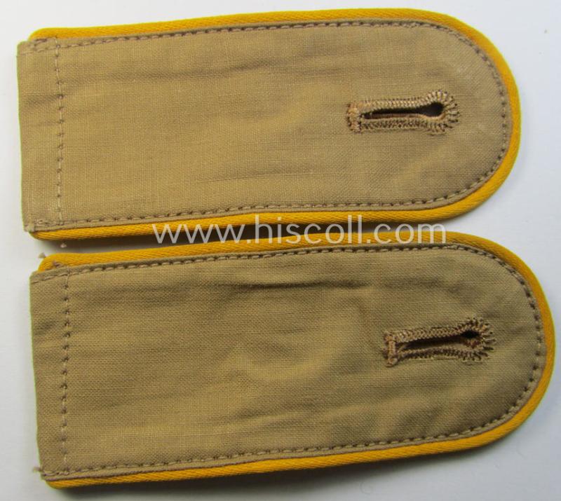 Superb - fully matching and 'virtually mint- ie. unissued'! - pair of EM-type, WH (Luftwaffe) 'tropical-issue' shoulderstraps as was intended for usage by a: 'Soldat der Flieger- o. Fallschirmjäger-Truppen'