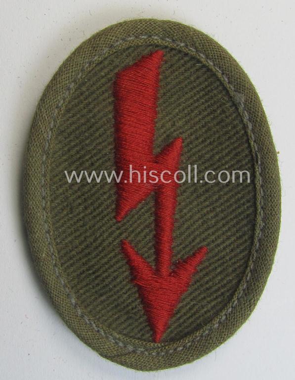 Attractive, WH (Heeres) 'tropical-styled', trade- and/or special-career insignia (or: 'Signal Blitz') as was intended for a soldier who served within the: 'Artillerie-Truppen'