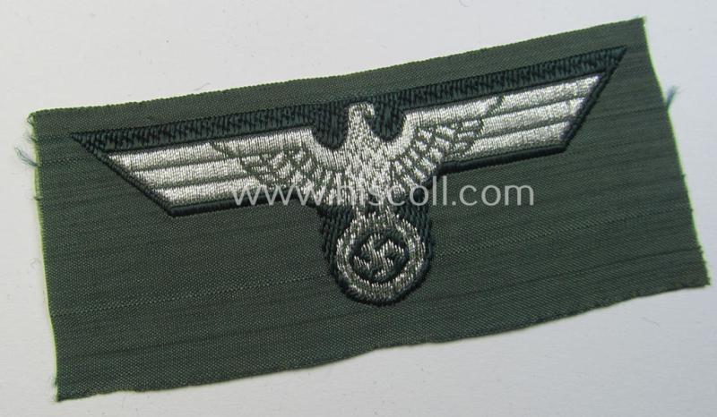Superb - and not that easily encountered! - WH (Heeres) 'flatwire'-woven, officers'-type overseas cap-eagle (ie. 'Offiziersadler für Schiffchen') as was also intended for usage on the: 'Knautschmützen o. Alter-Art-Schirmmützen' ie. visor-caps