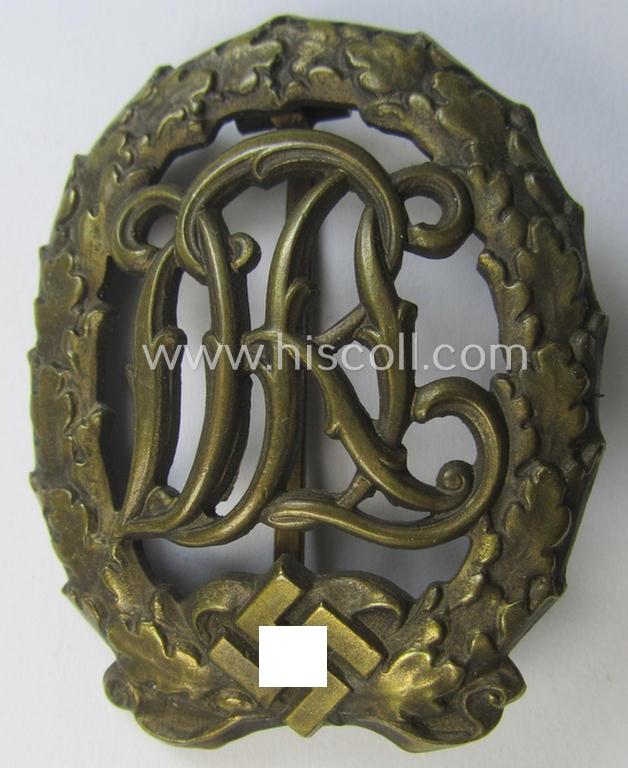 Attractive - and I deem just moderately worn- ie. used! - 'Reichssportabzeichen DRL in Bronze' (or: DRL sports'-badge in bronze) being an example that is nicely maker- (ie. 'Wernstein - Jena'-) marked on its back
