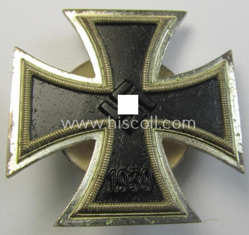 Stunning, 'Eisernes Kreuz 1. Klasse' (or: Iron Cross 1st class) as executed in the scarcely seen so-called: 'screw-back-version' (being an 'L/16'-marked example as produced by the: 'Steinhauer u. Lück'-company)
