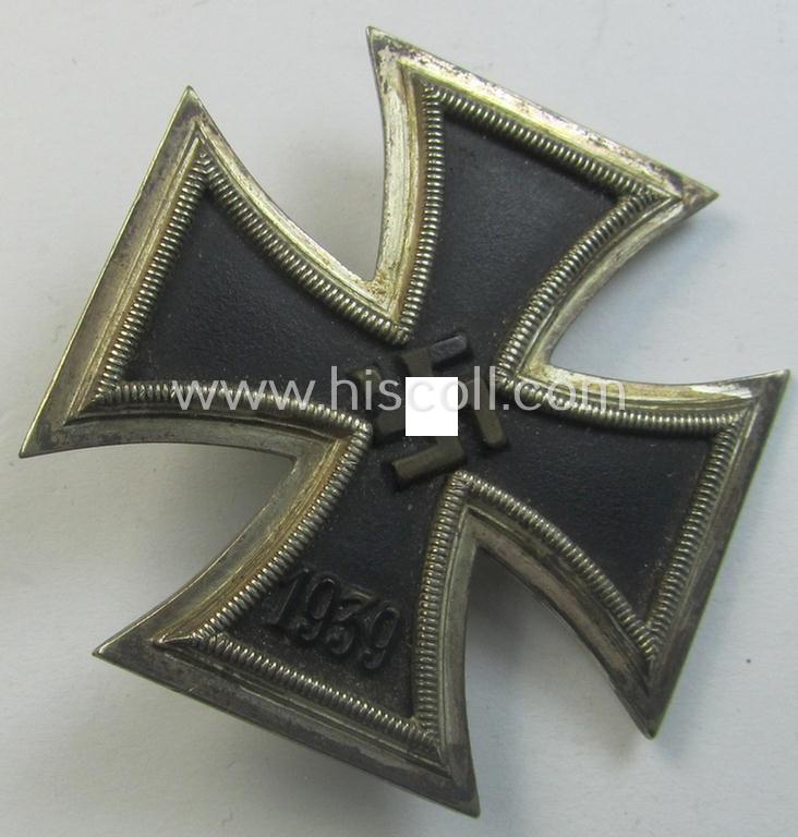 Attractive - and just moderately used! - non-magnetic 'Eisernes Kreuz 1. Klasse' (or: Iron Cross 1st class) being a typical non-maker-marked example that was (I deem) produced by the desirable 'Hersteller' named: 'Klein & Quenzer A.G.'