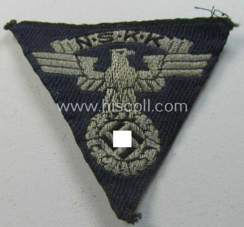 N.S.K.K. (ie. 'NS-Kraftfahr Korps'): 'Adler für N.S.K.K.-Schiffchen o. Lagermütze') being a 'flat-wire-woven'-example onto a darker-blue-coloured background