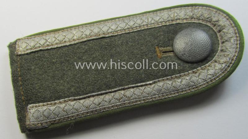 Single, WH (Heeres)NCO-type shoulderstrap: 'Uffz. der Panzer-Grenadier-Truppen'