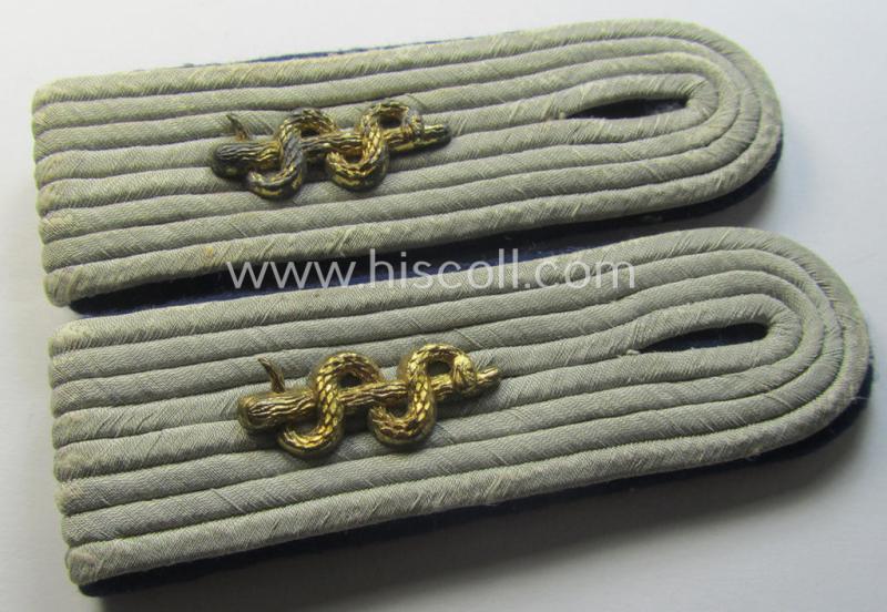 Pair of WH (Heeres) 'cyphered', officers'-type shoulderboards: 'Leutnant u. Arzt' who served within the: 'Sanitäts-Trpn.'