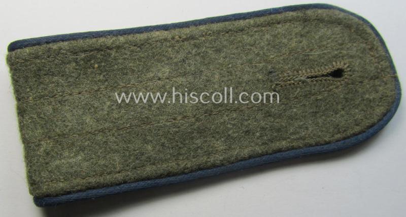 Single, later-war period- (ie.: 'M44'-pattern-) 'simplified', WH (Heeres) EM-type shoulderstrap: 'Soldat eines Sanitäts-Abtlgs.'
