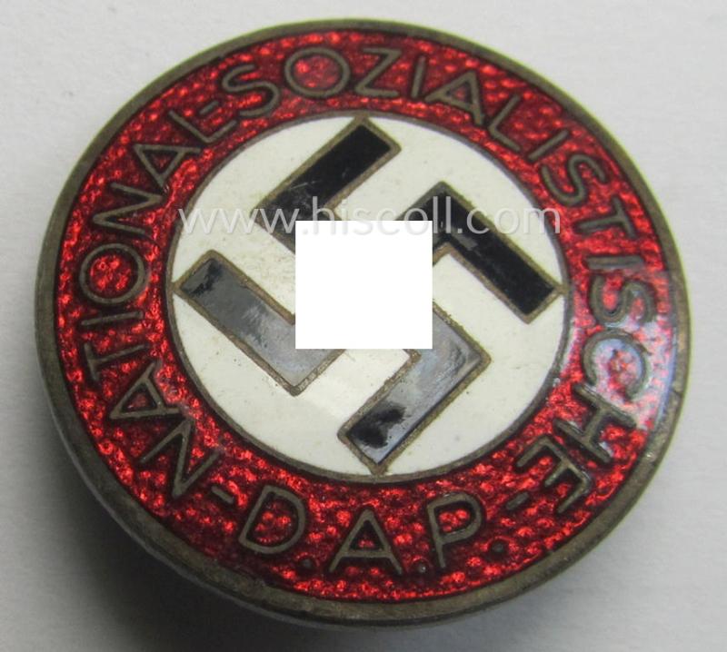 'N.S.D.A.P. - Parteiabzeichen' showing the makers'-designation: 'RzM' and/or: 'M1/90'