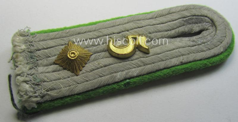 Single, WH (Heeres) 'cyphered', officers'-type shoulderboard: 'Oberltn. des Panzer-Grenadier Rgts. 5'