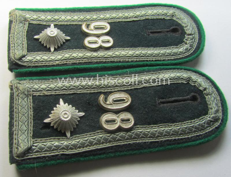 Pair of WH (Heeres) 'M36- o. M40'-pattern) 'cyphered' NCO-type shoulderstraps: 'Ofwbl. des Gebirgsjäger-Rgts. 98'