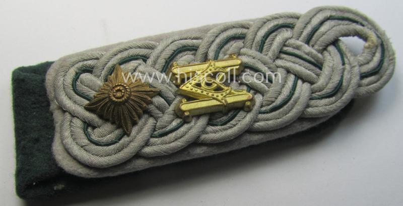 Single, WH (Heeres) army-administration-related, 'cyphered' officers-pattern shoulderboard: 'Oberstleutnant des höheren Dienstes'