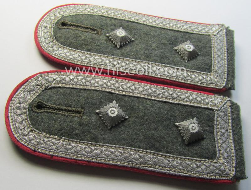 Pair of WH (Heeres) early- (ie. mid-) war-period (ie. 'M41- o. M43'-pattern) NCO-type shoulderstraps: 'Oberfwbl. der Veterinär-Trpn. o. Generalsstabes'