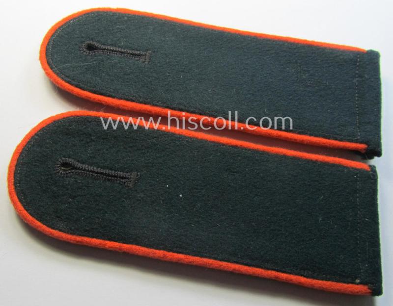 Pair of WH (Heeres) pre- ie. (early-) war-period (ie. 'M36 o. M40'-pattern-) EM-type shoulderstraps: 'Sld. der Feldgendarmerie-Trpn.'
