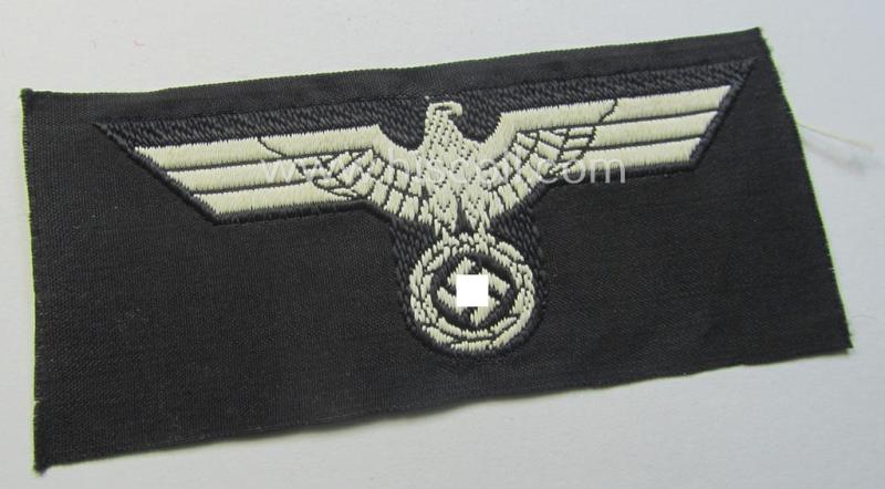 WH (Heeres) early- (ie. evt. pre-) war-period, white-coloured 'Panzer'-type side-cap-eagle of the so-called: 'M39'- (ie.'M40'-) pattern
