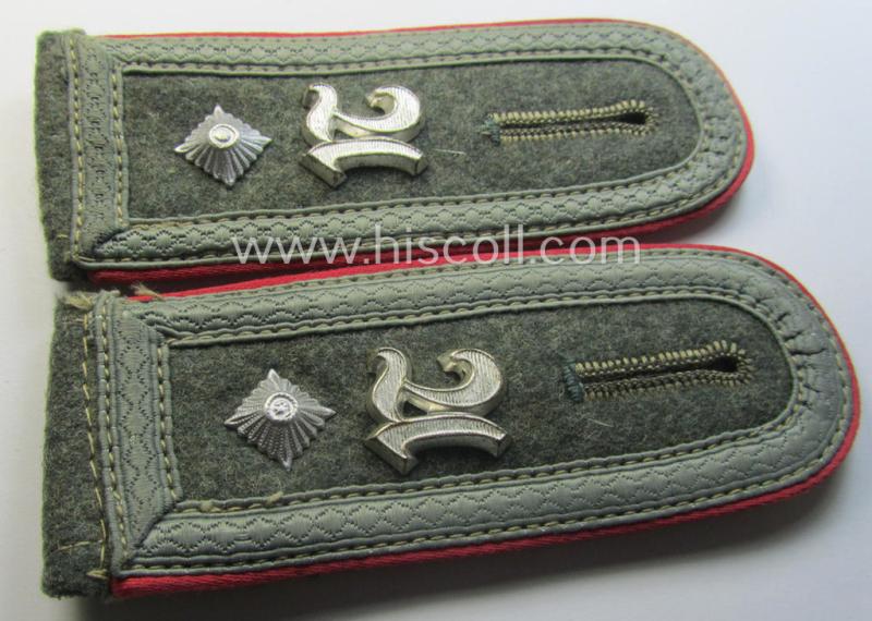 Pair of WH (Heeres) NCO-type 'cyphered' shoulderstraps: 'Feldwebel eines Pz-Aufkl.-Abtlgs.'