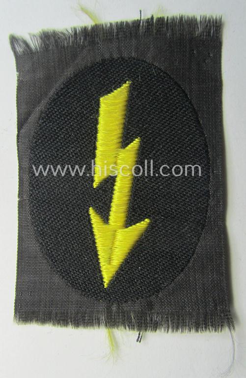 WH (Heeres) so-called: female-related trade- and/or special-career arm-insignia (ie. 'signal-Blitz'): 'Nachrichtenhelferin des Heeres'