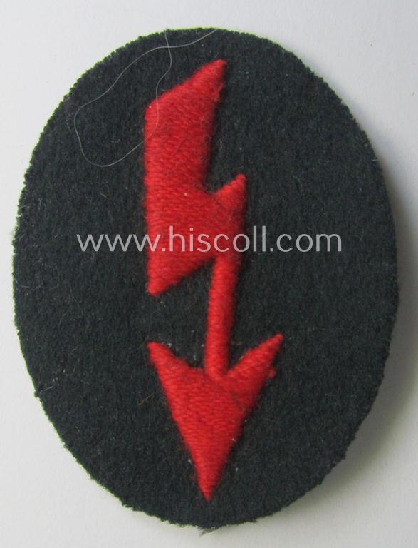 WH (Heeres) trade- and/or special-career insignia ie. hand-embroidered signal-blitz: 'Artillerie-Trpn.'
