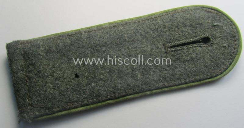 Single - but nevertheless scarcely found! - WH (Heeres) (I deem) mid-war period- (ie. 'M43'-pattern-) EM-type shoulderstrap as was intended for usage by a: 'Soldat der Panzer-Grenadier-Trpn.'