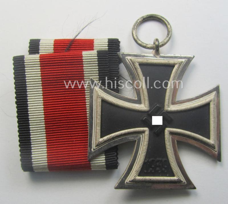 'Eisernes Kreuz II. Klasse' being a non-maker-marked example by: 'Wächtler & Lange'