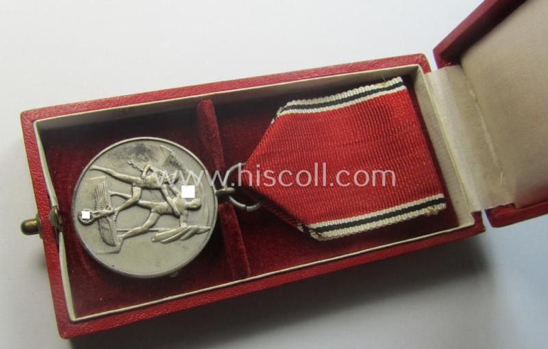 WH Austrian-occupation- (ie. 'Anschluss'-) medal: '1. März 1938' being a very attractive (and hardly tarnished) example that comes stored in its bright-red-coloured- and/or typical non-maker-marked etui as issued