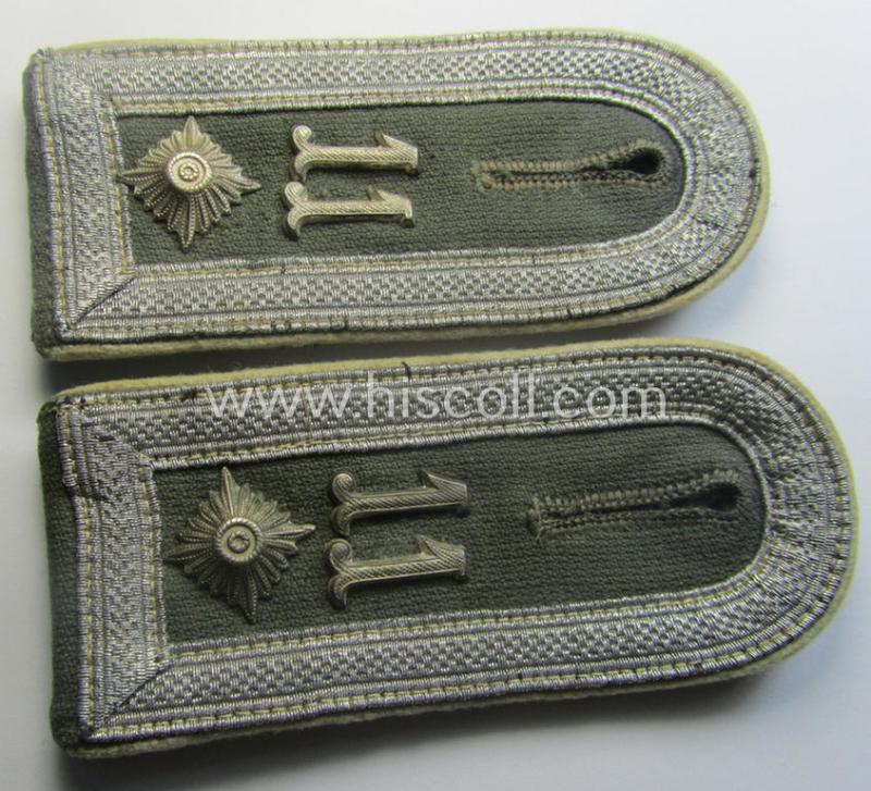 Pair of early-period- (ie. 'Reichswehr'), WH (Heeres) 'cyphered' NCO-type shoulderstraps, as executed in neat 'rib-cord'-like linnen as was specifically intended for a: 'Feldwebel des Infanterie-Rgts. 11'