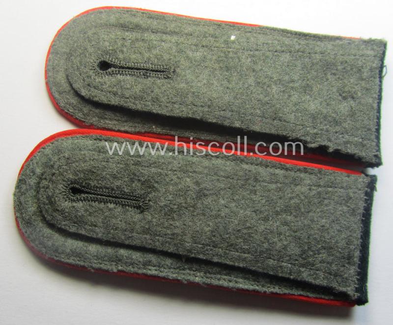 Pair of WH (Heeres) early-war-period- (ie. 'M40'-pattern) NCO-type shoulderstraps as was intended for usage by an: 'Oberwachtmeister eines (Sturm)Art.-Abts. o. Rgts.'