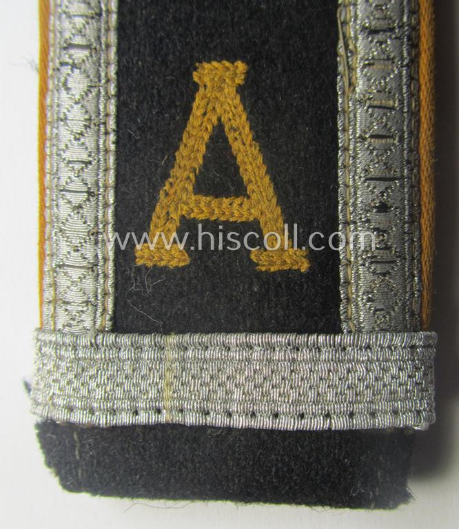 Regrettably single - but nevertheless extremely rarely found! - Waffen-SS neatly 'cyphered', NCO-type shoulderstrap as was intended for usage by a: 'SS-Scharführer eines Kavallerie- o. Aufklärungs-Abts.'