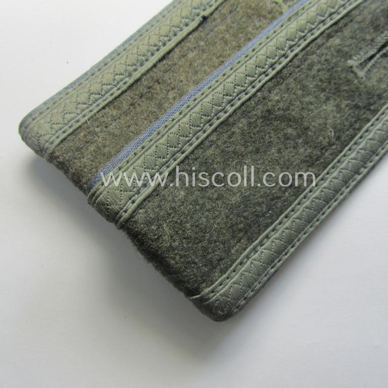 Pair of WH (Heeres) simplified- (ie. 'M44'-) pattern NCO-type shoulderstraps: 'Unteroffizier eines Nachschub-Abts. o. Rgts.'