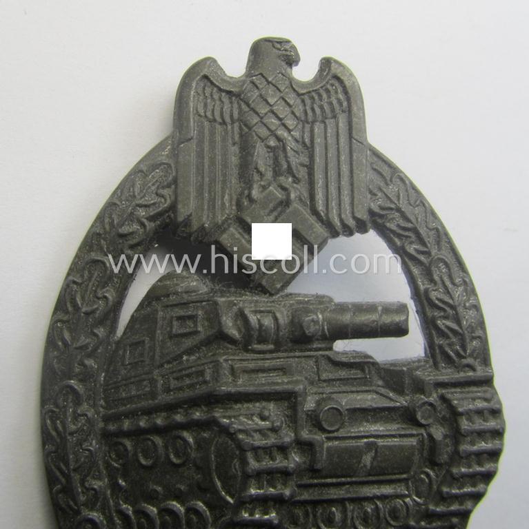 'Panzerkampfabzeichen in Bronze', being a maker- (ie. 'RS'-) marked version as executed in zinc- (ie. 'Feinzink'-) being a so-called: 'Thin Maker Mark'-variant as was produced by the: 'Rudolf Souval'-company