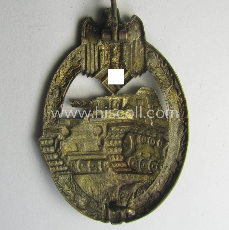 Superb, 'Panzerkampf-Abzeichen in Bronze' being a (typical!) unmarked, 'Buntmetall'-based- and/or 'hollow-back'-specimen as was produced by the: 'Karl Würster'-company